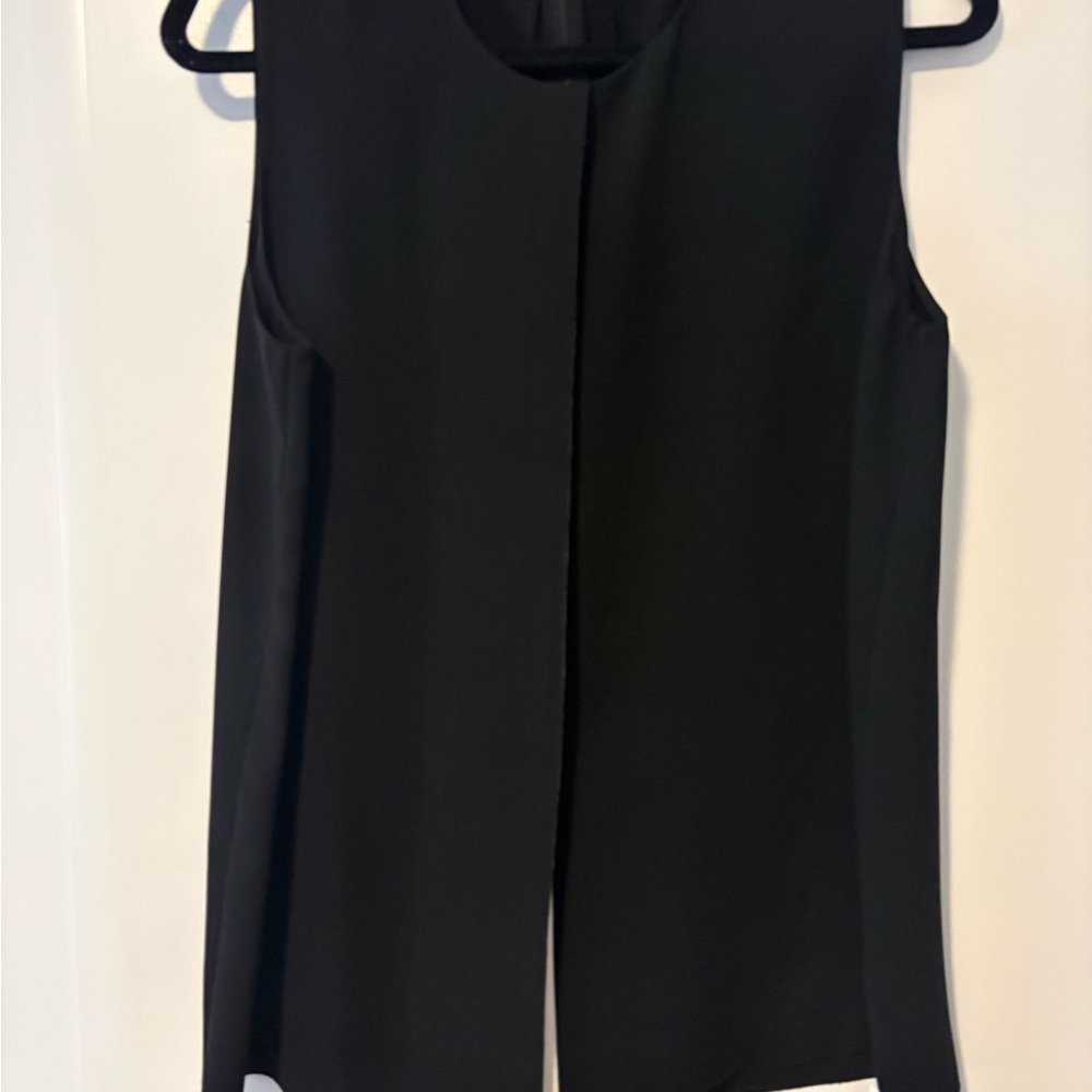 Vince Classic Black Sleeveless Blouse/tunic white split